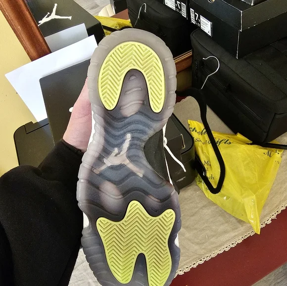 Air jordan 11 retro low gg youth 7 unisex - Picture 2 of 3